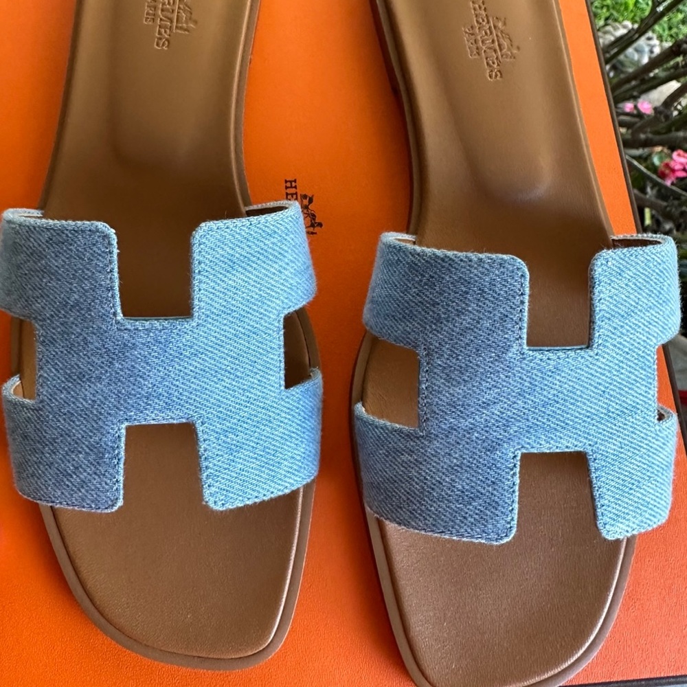 Hermes oran sandal